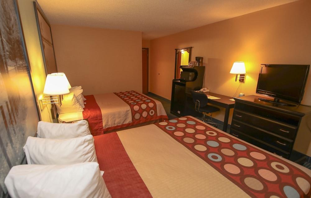 Super 8 By Wyndham Somerset Exterior foto